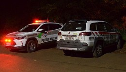 PM flagra situação de violência e encontra drogas em residência
