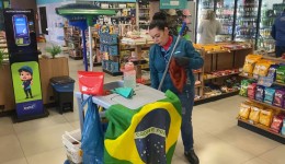 Em Francisco Beltrão, zeladora encontra cheque de R$36 mil e devolve para o dono