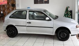 Gol é furtado durante a madrugada na Av. Washington Luís