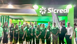 Sicredi Fronteiras impulsiona negócios e fortalece relacionamento com associados durante a Expoamp 2026