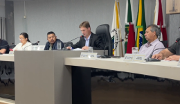 Sessão ordinária aborda desfile cívico, Setembro Amarelo e cobrança à Casan