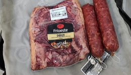 Mulher é flagrada furtando carne nobre e salames em mercado de Chapecó
