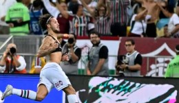 Guga marca golaço no fim, e Fluminense vence Vasco de virada no Brasileirão