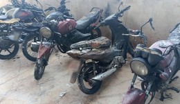 Incêndio destrói oficina e 11 motocicletas em Toledo; prejuízo pode passar de R$ 1 milhão