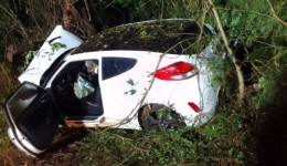Casal fica ferido em acidente na BR-282