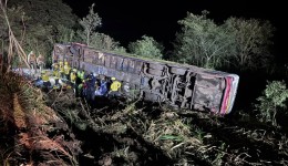 Morre quarta vítima de acidente com ônibus na SC-492, no Oeste de SC