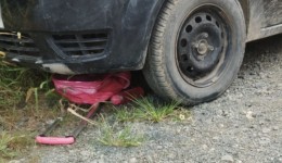 Menina de 11 anos é atropelada pela própria mãe no pátio de casa