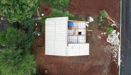 Temporal com ventos fortes destelha casas e deixa famílias desalojadas no Oeste de SC