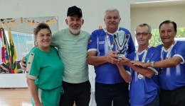 Equipe de canastra representa o município nos Jogos Abertos da Terceira Idade em São Bento do Sul