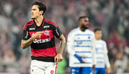 Flamengo vence o Cruzeiro no Maracanã e entra no G4 do Brasileirão