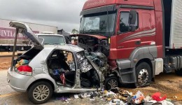 Seis pessoas da mesma família morrem em acidente na BR-251 em MG