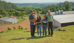 Família investe no campo e assegura sucessão com apoio da Sicredi Fronteiras