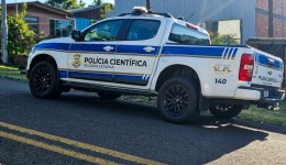 Polícia Científica realiza perícia após furto em salão de beleza
