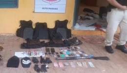 Brasileiro é preso suspeito de participar de mega-assalto a bancos; armas e coletes são apreendidos