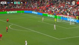Bélgica espanta zebra, goleia Nova Zelândia e vai à 2ª fase da Copa como líder