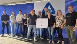 Casan inaugura agência com homenagem a Darli da Rosa, primeiro funcionário da companhia