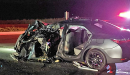Motorista fica ferido após colisão entre carro e caminhão na serra da Maria Preta