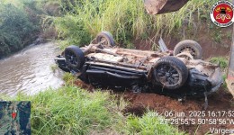 Motorista de S10 morre após cair com veículo em rio na BR-282
