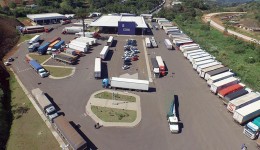 Caminhão é roubado na antiga Aduana de Cargas em Dionísio Cerqueira