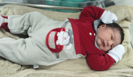 Bebê de 4,8 kg marca recorde de nascimento no HGI