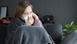 Casos de gripe quase dobram no Brasil e governo emite alerta nacional