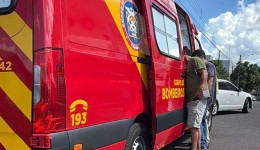 Colisão entre duas motos mobiliza SAMU e bombeiros