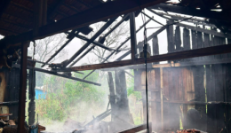 Incêndio destrói estábulo em São Miguel do Oeste