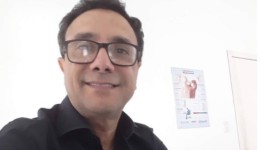 Médico é encontrado morto dentro de casa