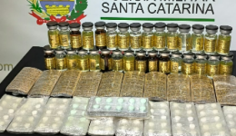Motorista é preso com 430 comprimidos de oxicodona e anabolizantes em
