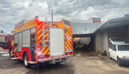 Incêndio atinge restaurante no Centro e mobiliza Corpo de Bombeiros