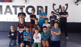 Alunos de oficina de jiu-jítsu visitam academia e ampliam experiência na modalidade