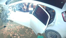 Idoso morre em colisão entre carro e caminhão
