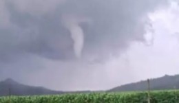 Tipo raro de tempestade provoca formação de “quase tornado” em pequena cidade de SC