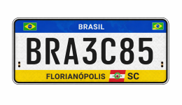 Comissão aprova volta de cidade e estado nas placas de veículos no Brasil