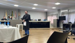 Pela segunda vez, acusado de feminicídio triplamente qualificado tentado é absolvido pelo Tribunal do Júri