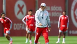 Inter estreia Eduardo Baptista em confronto decisivo contra o Corinthians