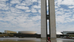 Senado inicia nesta terça-feira discussão da PEC que prevê fim da escala 6x1