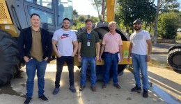 Novas máquinas reforçam frota da Secretaria de Obras e Urbanismo