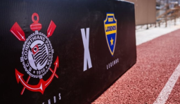 Corinthians e Boca revivem final histórica da Libertadores com empate no Pacaembu