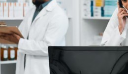 Criminoso tenta extorquir farmácia por telefone e assusta funcionárias