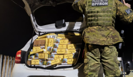 BPFRON prende homem e apreende carga de cigarros contrabandeados