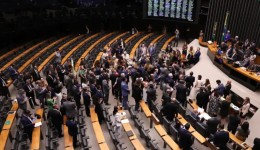 Congresso derruba veto de Lula e mantém PL da Dosimetria