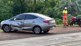 Casal fica ferido em colisão entre moto e carro na PR-180