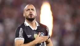 Em jogo de tempos distintos, Botafogo e Corinthians empatam no Nilton Santos