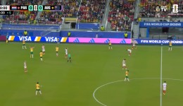 Austrália empata com Paraguai e garante vaga no mata-mata