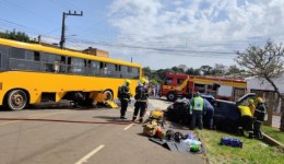 Grave acidente deixa pai e filha feridos