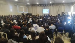 Patrulha Maria da Penha promove palestra sobre proteção à pessoa idosa em colégio