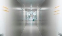 Mulheres fogem de hospital psiquiátrico, ameaçam morador e acabam presas