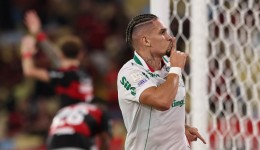 Palmeiras domina o Flamengo no Maracanã e dispara na liderança do Brasileirão