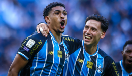 Grêmio vira sobre o São Paulo e vence na Arena pelo Brasileirão